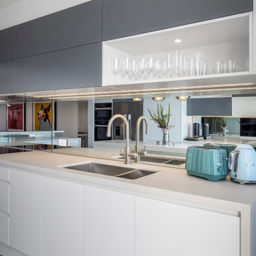 Kitchen with contrasting Gunmetal and Lexicon finises