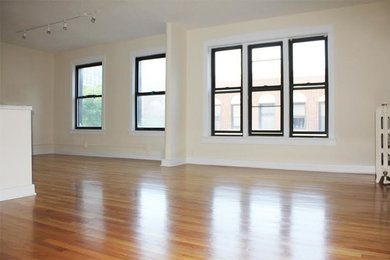 Example of a classic living room design in Chicago