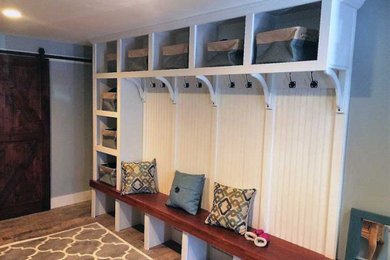 Entryway - contemporary entryway idea in Burlington