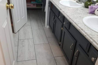Minimalist bathroom photo in Other