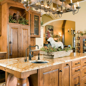 Traditional Alder Kitchen