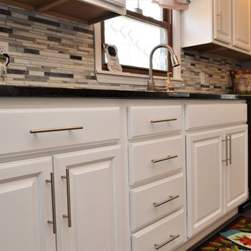 Brookston, IN. Haas Lifestyle Collection. White Maple Kitchen