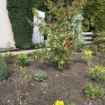 Front Garden, Midlothian