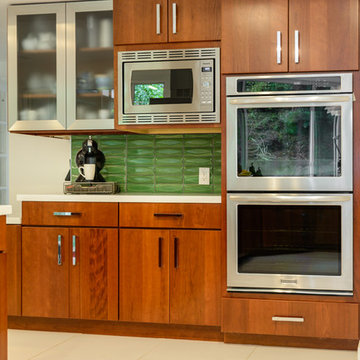 Modern Spacious Kitchen Remodel with Movable Island