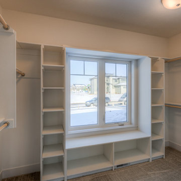 Custom Brookfield Ranch - 4 bdrm.