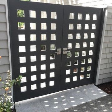 Exterior of Double Courtyard Gate with Stainless Steel Alta Modern Gate Latch an