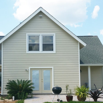 HardiePlank Lap Siding with Hardie Half Rounds SCALLOP Siding