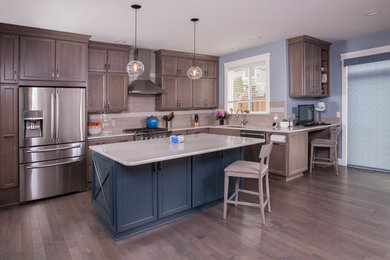 Example of a trendy kitchen design in Seattle