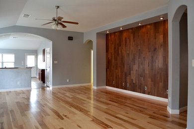 Family room - traditional family room idea in Austin
