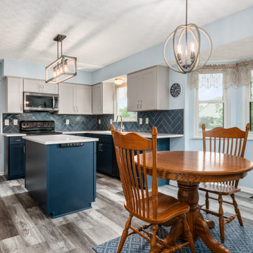 Stunning Transitional Hybrid Kitchen Remodel Done in a Two-Tone Color
