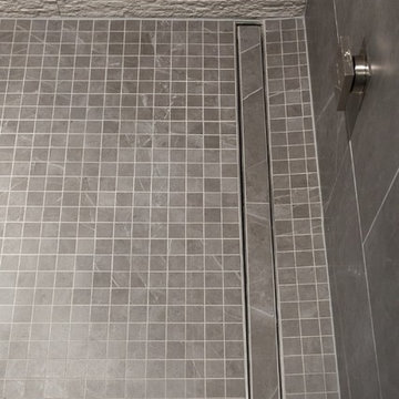 Contemporary Master Bathroom