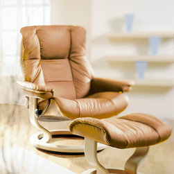 Kensington by Stressless - Recliner Chairs