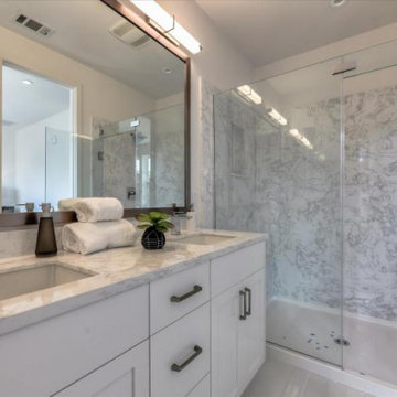 Montecito by SummerHill Homes: Residence 1T Master Bathroom
