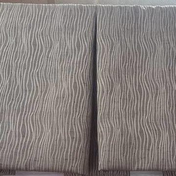 Inverted box pleat valance