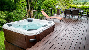 Bullfrog spa 462 Hot Tub with Trex Decking and Cable rail