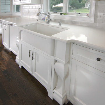 Transitional White Kitchen