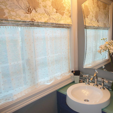 Old York 24th Annual Decorator Show House: Teen Bath