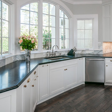A Beautifully Fresh Kitchen in Atlanta