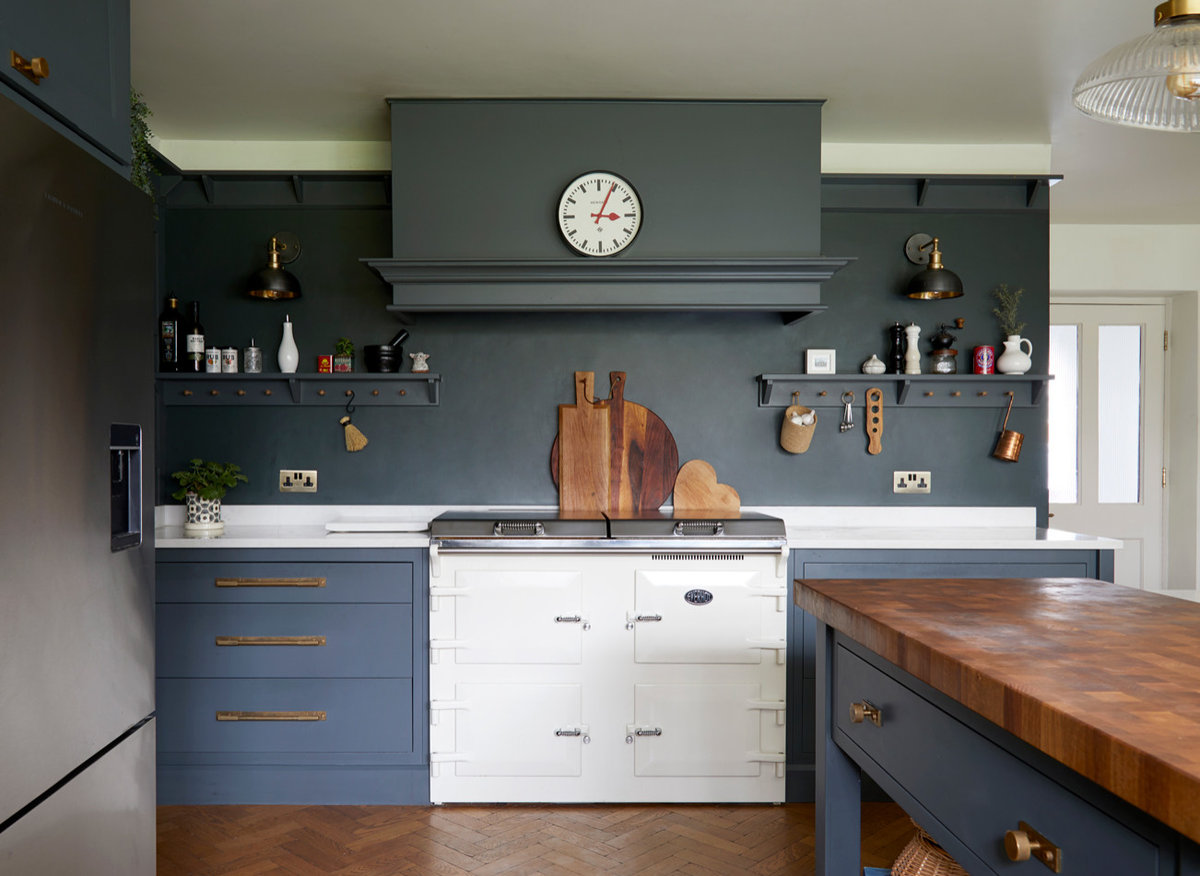 1930's detached family home, kitchen, dining area and bootroom