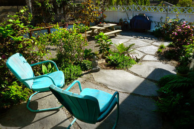 Design ideas for a coastal landscaping in Santa Barbara.