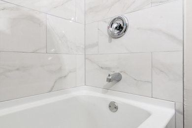 Example of a classic bathroom design in Chicago