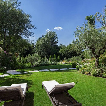 Country Garden with Style