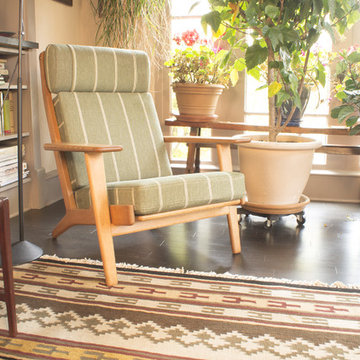 Mid Century Modern Chairs