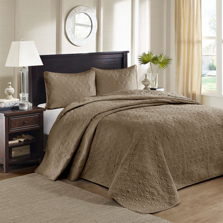 Madison Park Quebec Reversible Bedspread Set, Mocha