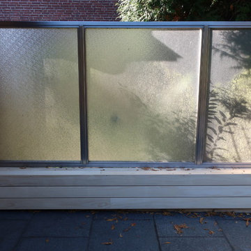 Moderner garten mit klassischen Elementen