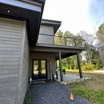 Top mounted aluminum post cable railing project in Quebec, Canada