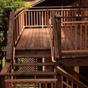 Cantilevered Deck