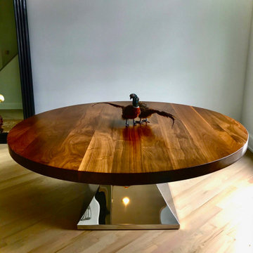 Custom table in Lake Bluff.