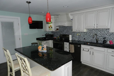 Kitchen - kitchen idea in Baltimore