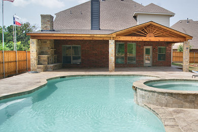 Elegant patio photo in Dallas