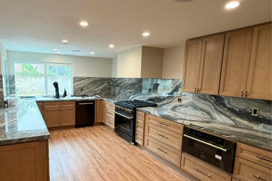 Example of a trendy kitchen design in Los Angeles