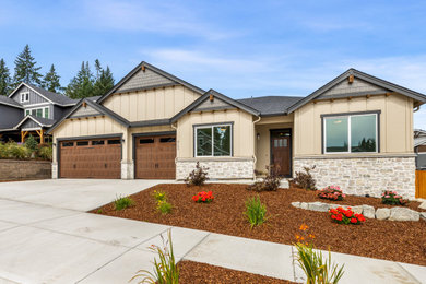 Inspiration for a craftsman exterior home remodel in Portland