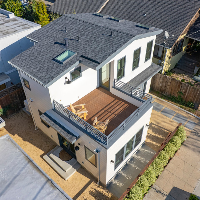 Example of a minimalist exterior home design in San Francisco