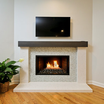 Winter Park White Kitchen with Booth Dining