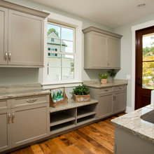 Mudroom/laundry