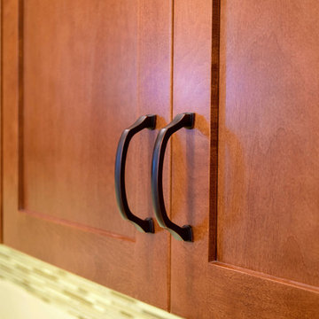 Chestnut Stained Transitional Kitchen Remodel With Adjoining Sunroom (K-93)