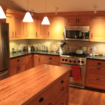 Custom Kitchen Cabinetry