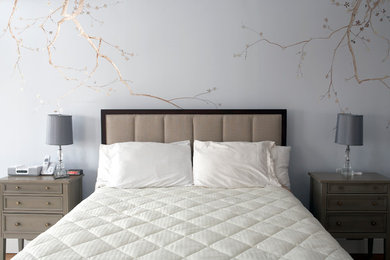 Bedroom - eclectic bedroom idea in New York
