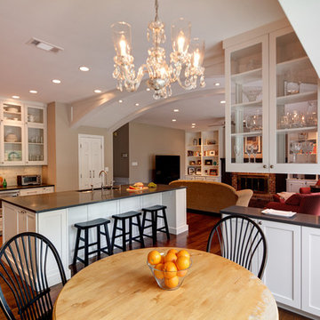 Transitional White Kitchen