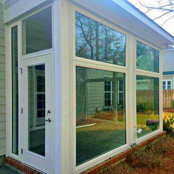 Relaxing 12 x 8 x 5 Sunroom