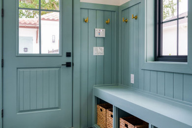Inspiration for a hallway remodel in Orlando