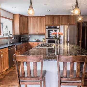 Warm Traditional Kitchen