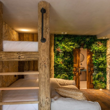 AirBnB Creates Truly Unique Experience with Green Walls