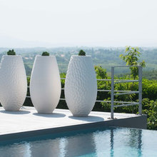 Tendance outdoor : 14 façons de mettre en scène des pots de fleurs XXL