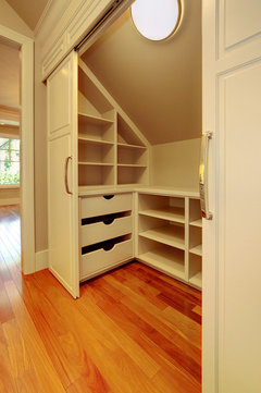 What is the best way to create storage in angled areas? | Houzz Forum