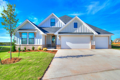 Country exterior home idea